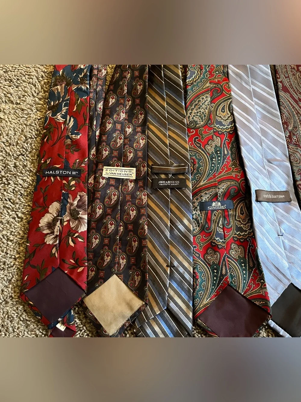 34 Tie Lot Multiple Brands/Vintage